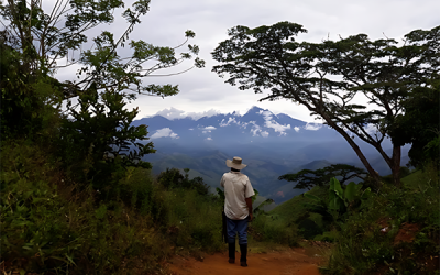 Un abrazo a la montaña